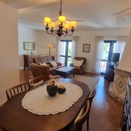 Casa de Férias Casa Do Pinheiro By Homekeys Altura